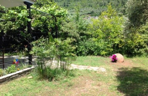 Golden Beach Villa | Traditional Villa with Wifi and Air Conditioning at only 150m from the Beach !