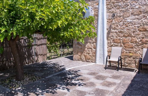 Piskokefalon Villa | Traditional Wood-Stone Villa With A Pool In Crete