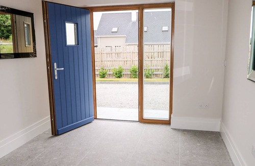 Lettermacaward Cottage | TRAEANNAGH BAY HOUSE, pet friendly in Dungloe, County Donegal