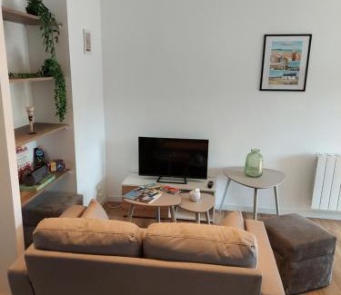 Ploemeur Apartment | Traezh - appart-sympa - T3 en plein centre de Plœmeur