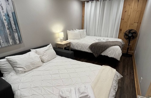 Greater Madawaska Ski Chalet | Trailhead Lakehouse | HotTub, Sauna, Lake, Pool, 2 kitchens & 4 min to ski hill