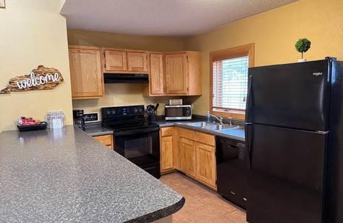 Matewan Cabin | Trailhead Riverfront Cabin