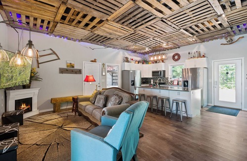 Mountain House | Trailride Hideout
