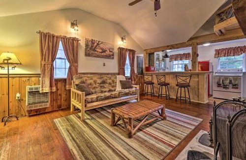 Greentown House | Trails and Creek On-Site Tranquil Greentown Cabin
