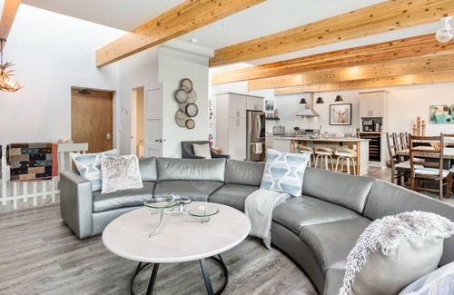 Windcliff Estates Condo | Trails End Luxury Vacation Home at Windcliff