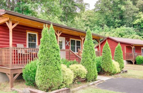 Cherokee House | Train Rides, Trails and Casino Fun is Your Smoky Hub