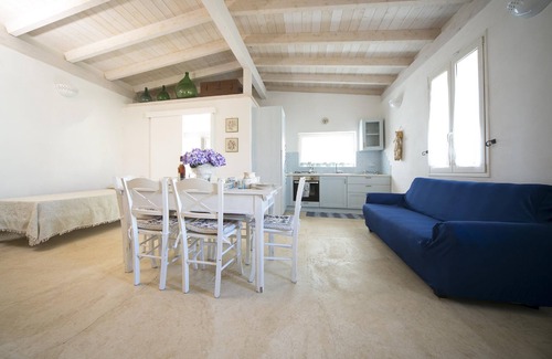 North Burnet Villa | Trallallalala's apartment