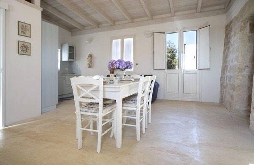 North Burnet Villa | Trallallalala's apartment