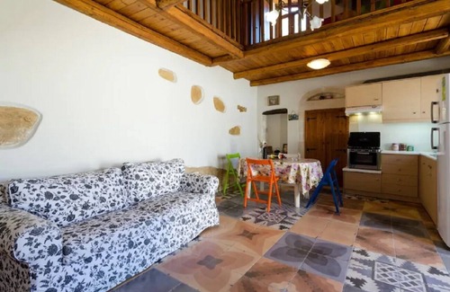 Agios Myronas Villa | Tranditional stone House (built in 1901)