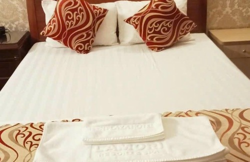 Quan Hoa Hotel | Trang Anh Hostel HN - by BAY LUXURY