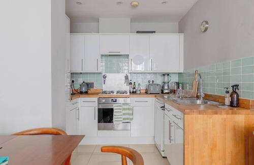 Hackney Apartment | Tranquil 1BD Flat, Stoke Newington