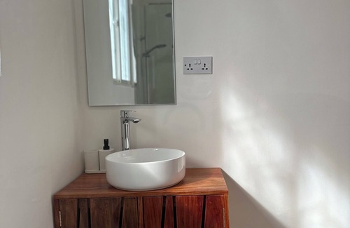 Tunguu Apartment | Tranquil 2-bedroom apartment in Zanzibar with AC, WiFi