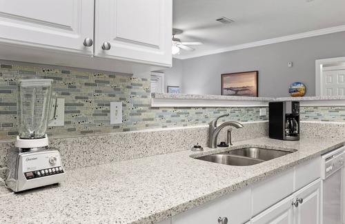 Foley Condo | Tranquil 2-bedroom condo in charming Foley close to beaches, Owa and Ballfields!