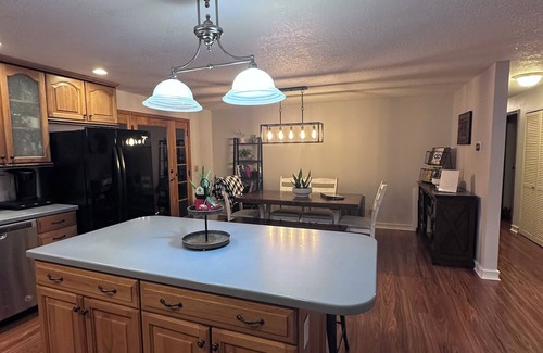 Hood River House | Tranquil 2-bedroom house with AC in Hood River