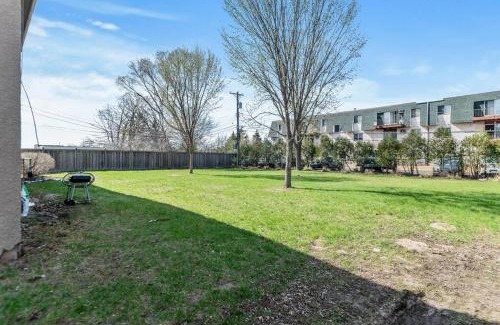 Spring Lake Park Apartment | Tranquil 2BR Apt Mpls - 8073 Apt 1