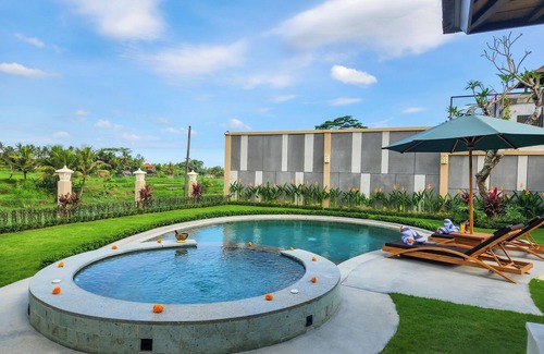 Melayang Villa | Tranquil, 2BR Villa with Pool & Jacuzzi Near Ubud