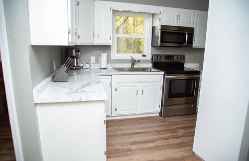 Standish House | Tranquil 3-bedroom house with WiFi in charming Standish