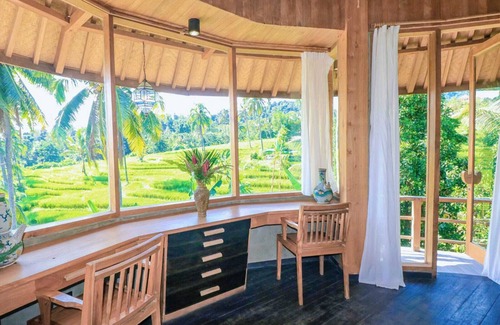 Sukasada Villa | Tranquil, 4 Bedroom Villa with Rice Terrace View