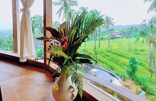 Sukasada Villa | Tranquil, 4 Bedroom Villa with Rice Terrace View