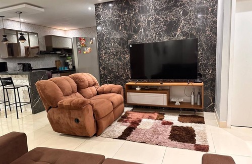 Boa Vista House | Tranquil 5-bedroom house with AC in Pricumã Boa Vista
