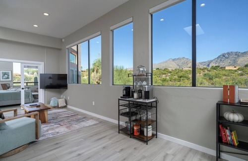 Sunrise Territory Estates House | Tranquil and Luxurious Guesthouse near hikes and trails in Tucson with Hot tub
