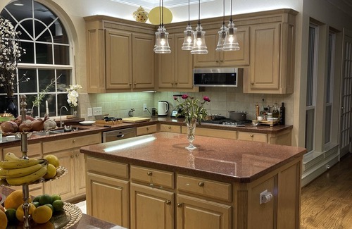 Parker Bed & Breakfast | Tranquil and Luxury Oasis near Southfork Ranch! -Fig Suite