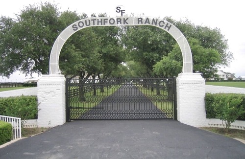 Parker Bed & Breakfast | Tranquil and Luxury Oasis near Southfork Ranch! -Fig Suite