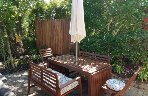 Spring Lake Heights House | Tranquil Beach Ranch-near Beach/POOL/Lake-5 beach/pool badges-Outdoor Shower