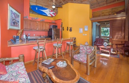Roatan House | Tranquil Beachfront Bungalow, Gated Resort, Pool, Bar, Restaurant, Security 24/7
