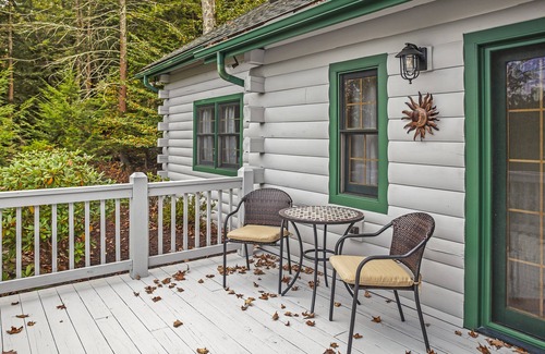 Lairdsville Cabin | Tranquil, Boho Cabin Retreat overlooking Lake