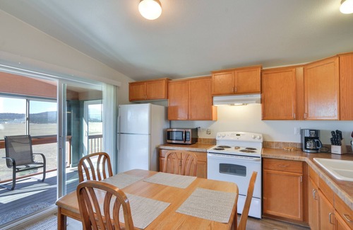 Hartsel Cabin | Tranquil Cabin Getaway w/Panoramic Mtn View!