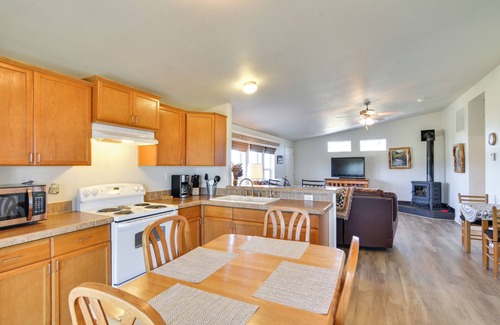 Hartsel Cabin | Tranquil Cabin Getaway w/Panoramic Mtn View!