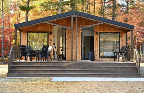 Iron Mountain Hotel | Tranquil Cabin Perfect for Adventurous Outdoor Escapes Near Local Attractions