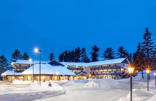 Iron Mountain Hotel | Tranquil Cabin Perfect for Adventurous Outdoor Escapes Near Local Attractions
