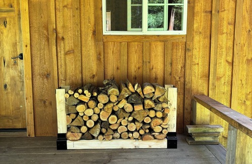 Hockinson Cabin | Tranquil cabin with WiFi in Brush Prairie