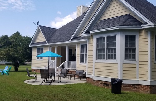 Cape Charles House | Tranquil Charming Cape Charles Retreat close to Bay Creek Golf Course, and Beach