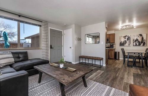 Wheat Ridge Apartment | Tranquil Chic Retreat | Near Mtns/Red Rocks | Wifi