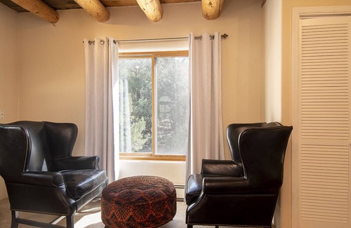 North Hills House | Tranquil compound directly across from 10,000 waves and close to town and skiing