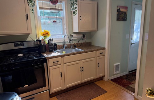 New Fairfield House | Tranquil Cottage Haven Steps from Ball Pond & Putnam Lake