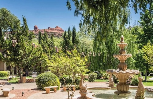 Uptown Sedona Villa | Tranquil Creekside Villa Resort in the Heart of Red Rock Sedona