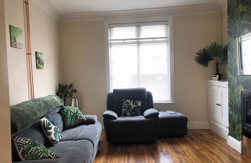Darlington House | Tranquil Darlington Home , 3BR+Pet Friendly.