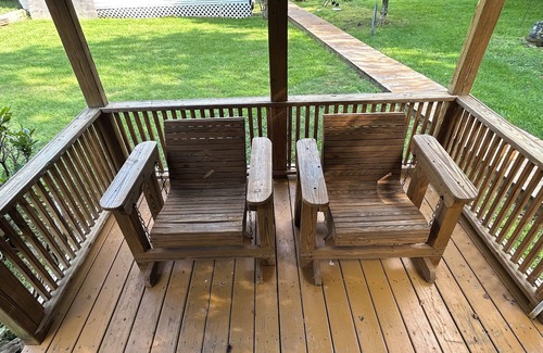 Simmonsville House | Tranquil Escape in New Castle
