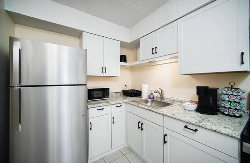 Southside House | Tranquil Escape, Patio, Pet Friendly