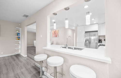 North Clairemont House | Tranquil Escape Pool Hot Tub Game Room
