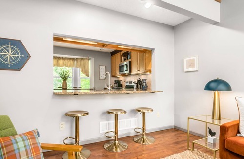 Trouville House | Tranquil family-friendly/Firepit/Loft