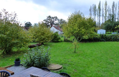 Couleuvre Cottage | Tranquil Getaway: Cozy Home with Garden, Near Activities & Bike Trails