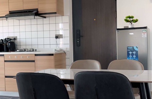 Ruaka Apartment | Tranquil Haven by the UN – Chic 1BR with Pool & Gym