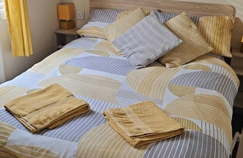 Ingoldmells Cabin | Tranquil holiday home Skegness