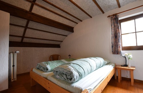 Nadrin House | Tranquil Holiday Home in Houffalize with Barbecue