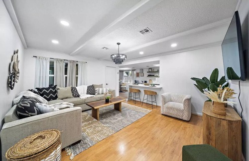 Humble House | Tranquil Home by IAH, Shop&Dinenn